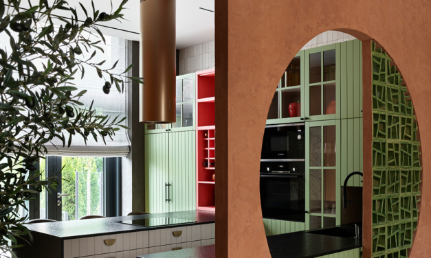 Hacemos la CASA de un Youtuber en MOSCÚ