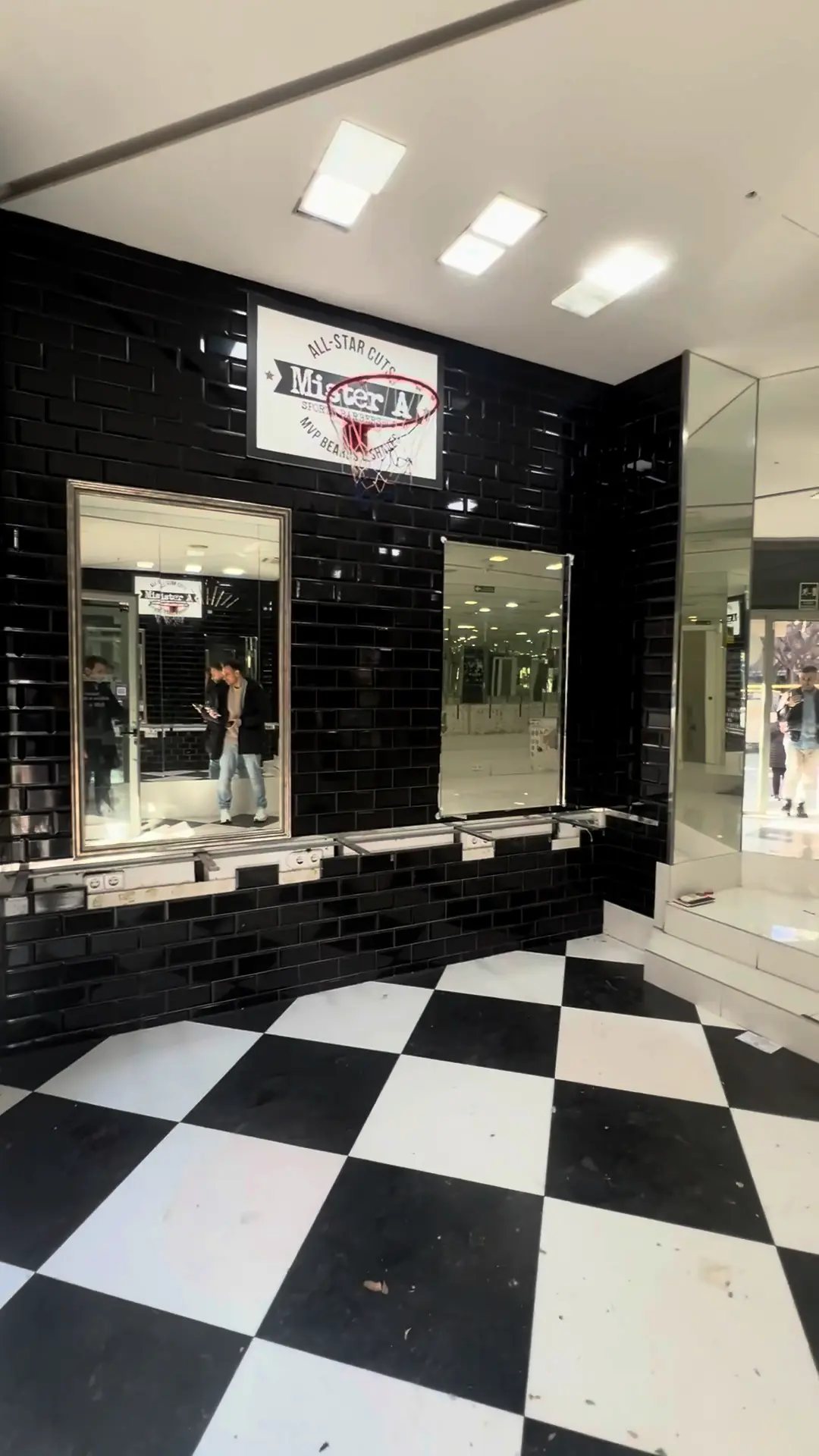 Reforma local comercial antes — Ritual Lifestyle Barcelona