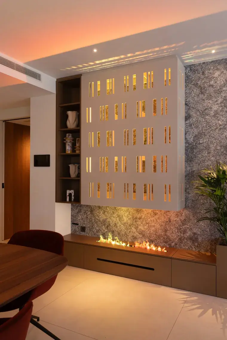 Comedor con chimenea, proyecto Sarrià