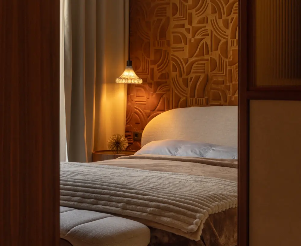 Dormitorio de la vivienda en Sarrià publicado por Planète Déco
